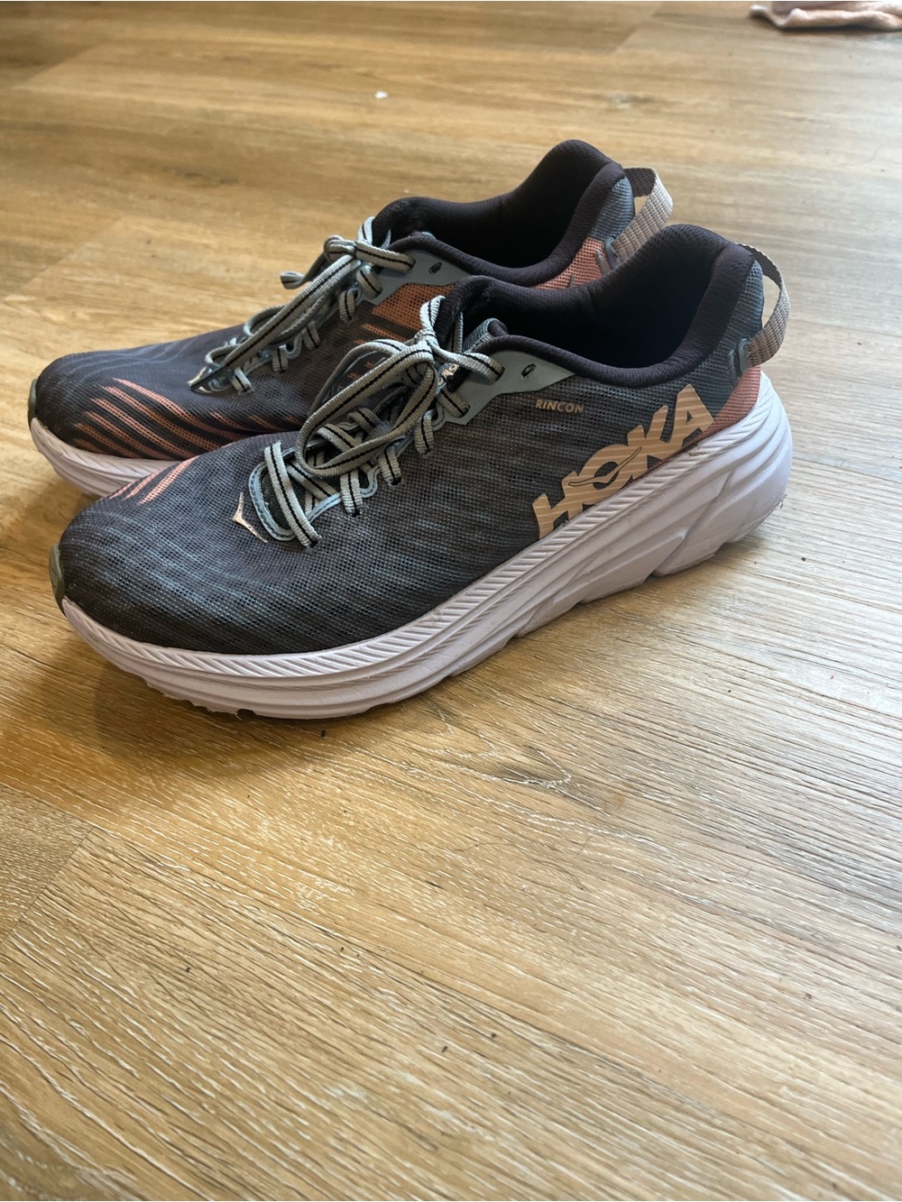 Hoka Women's Slate Gray and Peach Performance Running Shoe (send offer) - Picture 3 of 8